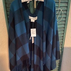 Ruana/Cape, sapphire and black buffalo check, woolen, NWT